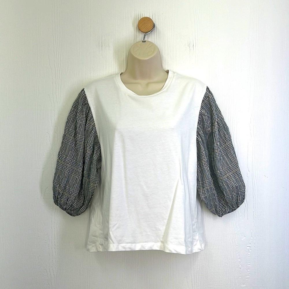 Zara - White T With Black And Cream Puffed Plaid Sleeves Short Sleeve T Size M